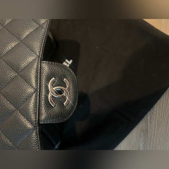 CHANEL Black Caviar Quilted Jumbo Single Flap Black - Picture 7 of 14